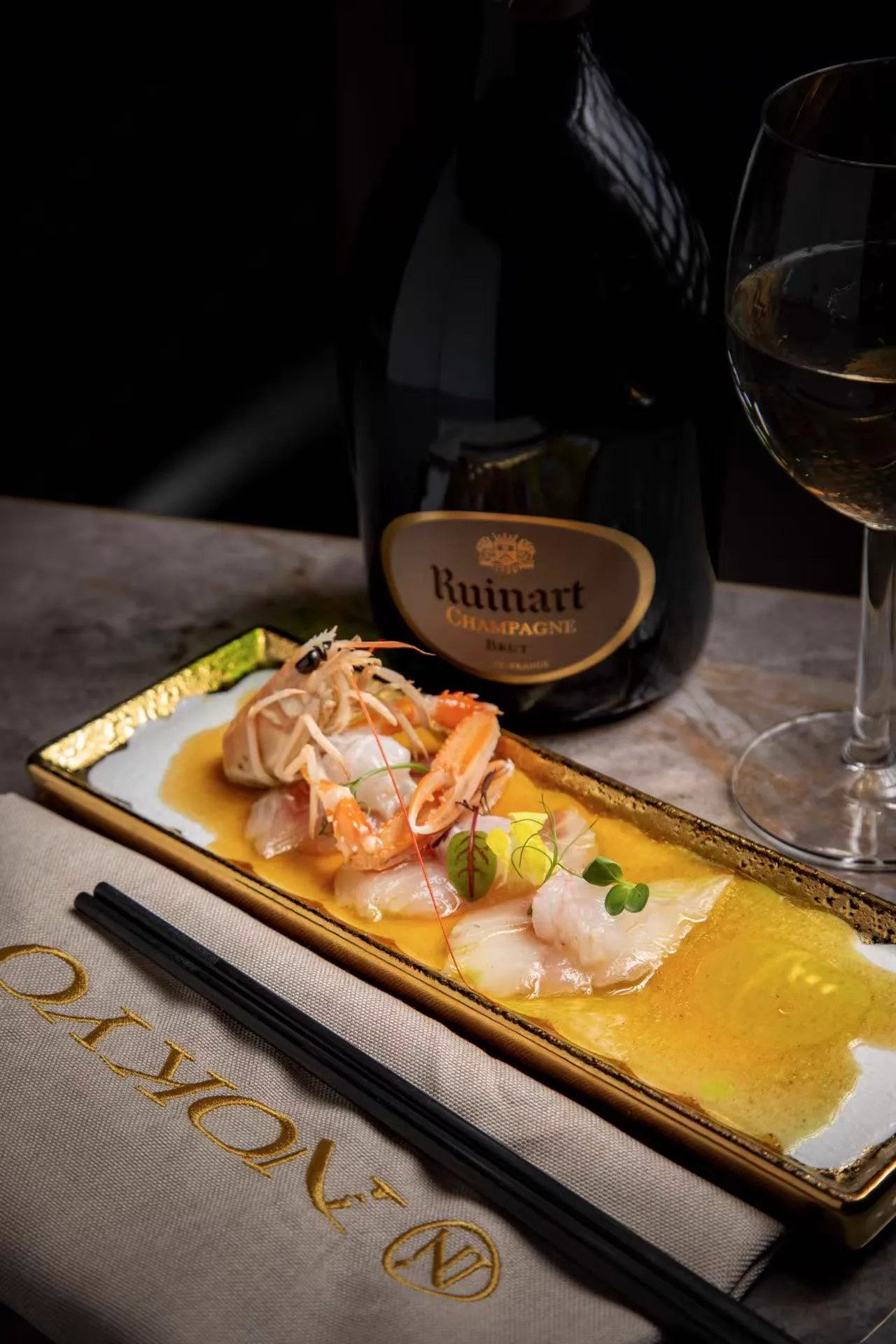 Carpaccio et langoustine, champagne